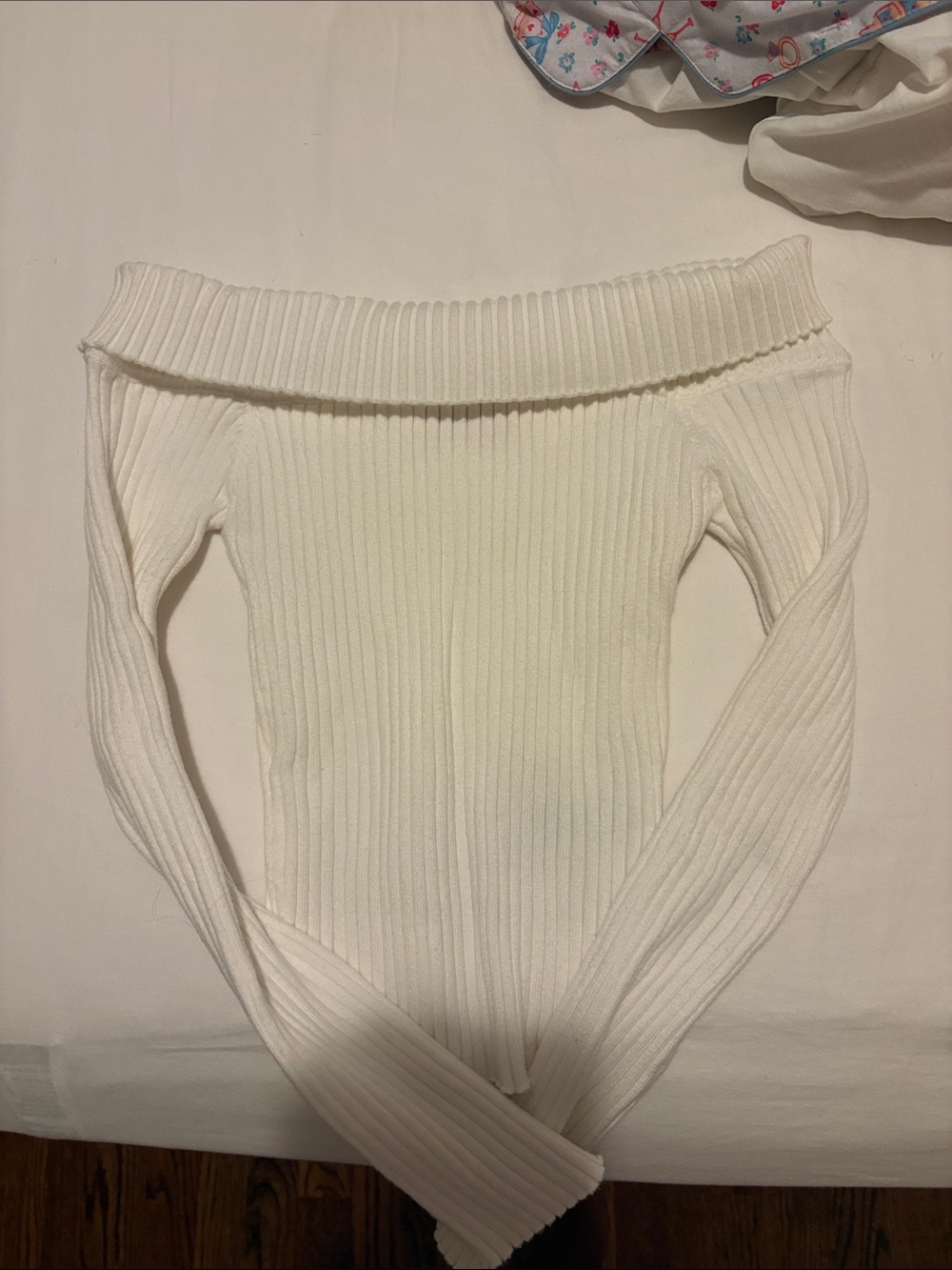 edikted Off-Shoulder Ribbed Sweater — White
